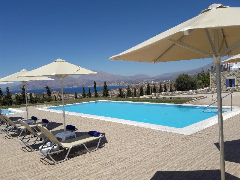Orelia Cretan Villas & Deluxe Apartments กามิลารี ภายนอก รูปภาพ
