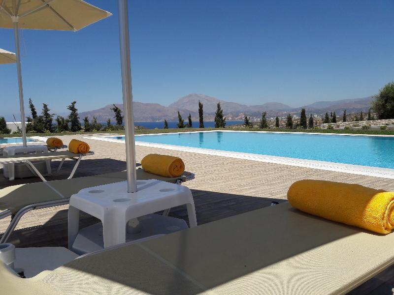 Orelia Cretan Villas & Deluxe Apartments กามิลารี ภายนอก รูปภาพ