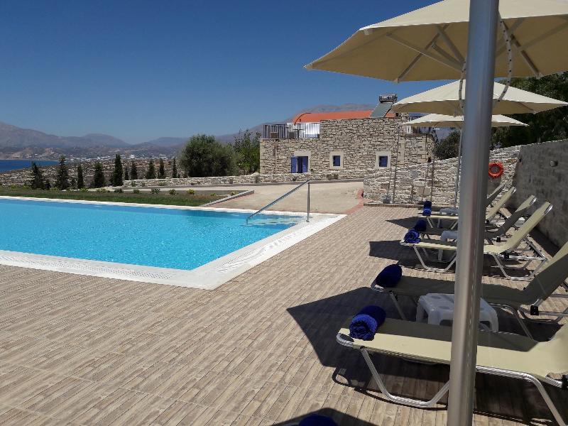 Orelia Cretan Villas & Deluxe Apartments กามิลารี ภายนอก รูปภาพ