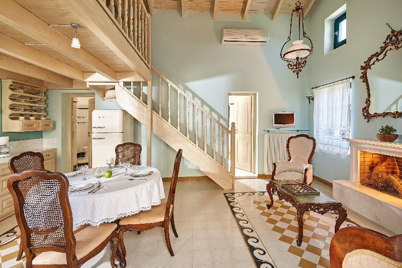 Orelia Cretan Villas & Deluxe Apartments กามิลารี ภายนอก รูปภาพ